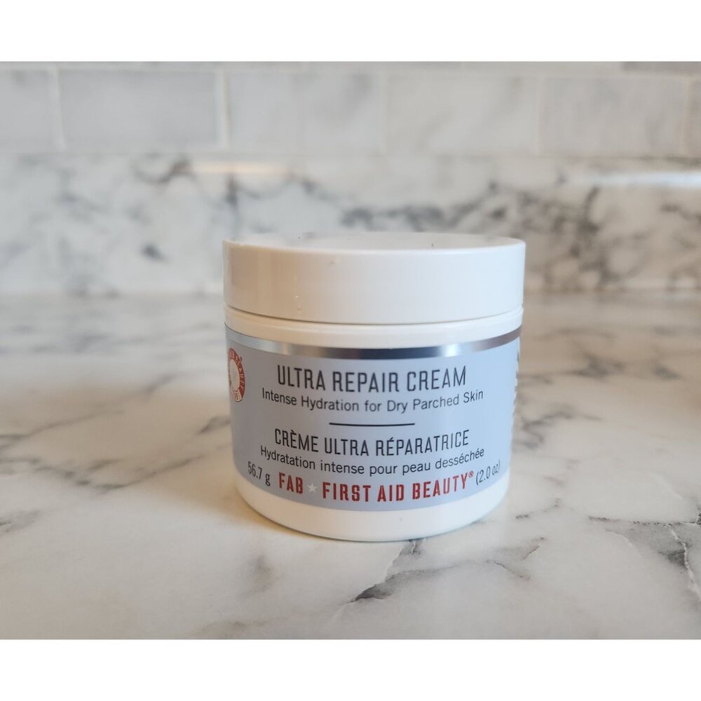 First Aid Beauty Ultra Repair Cream 56.7g Intense Hydration For Dry Parched Skin